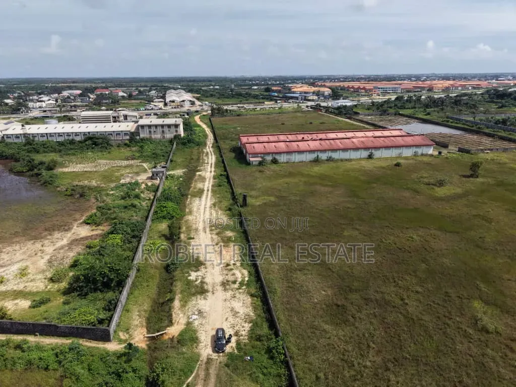 Prime Acreage for Quick Grab!