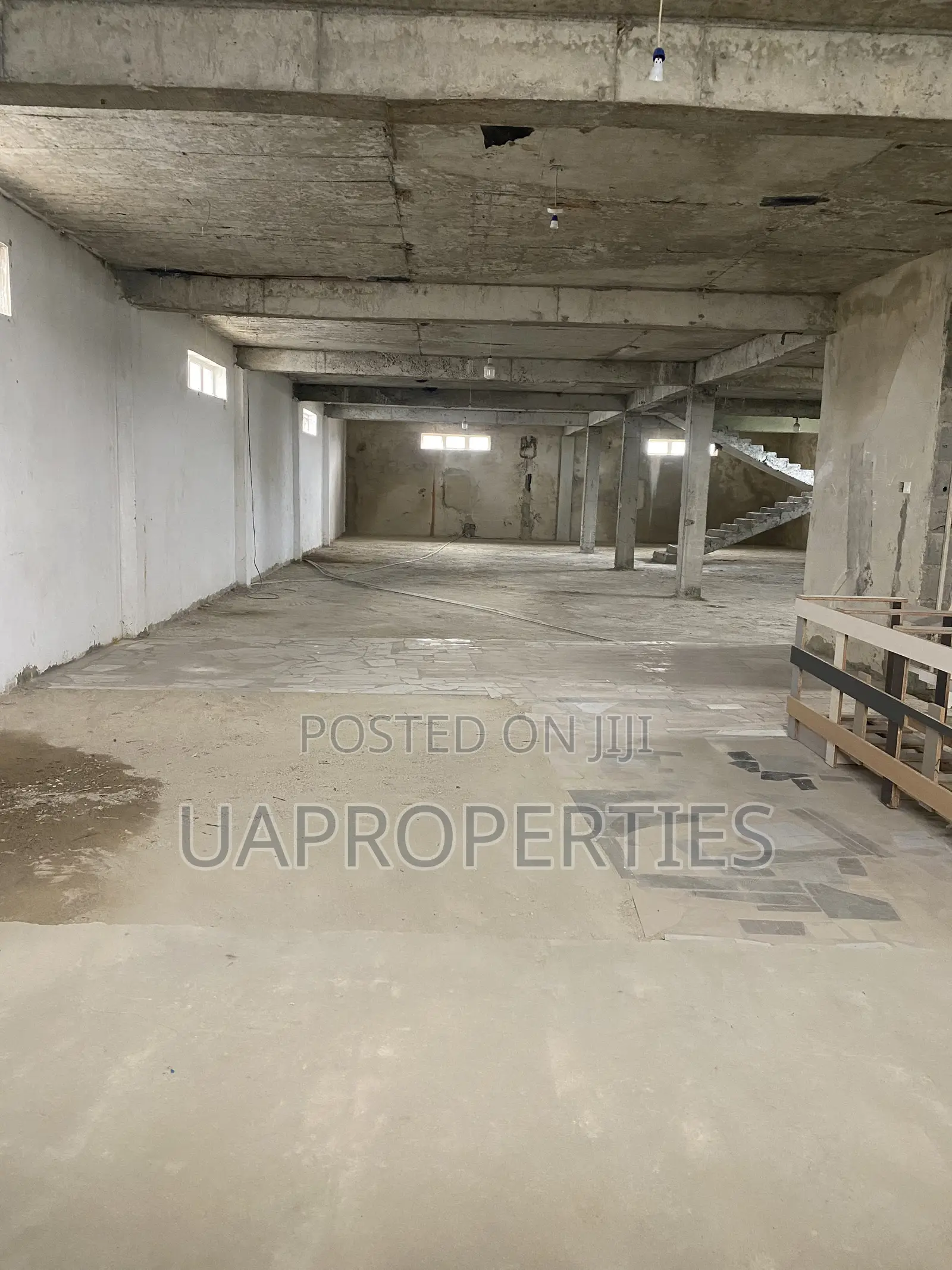 315sqm High-Clearance Warehouse for Lease