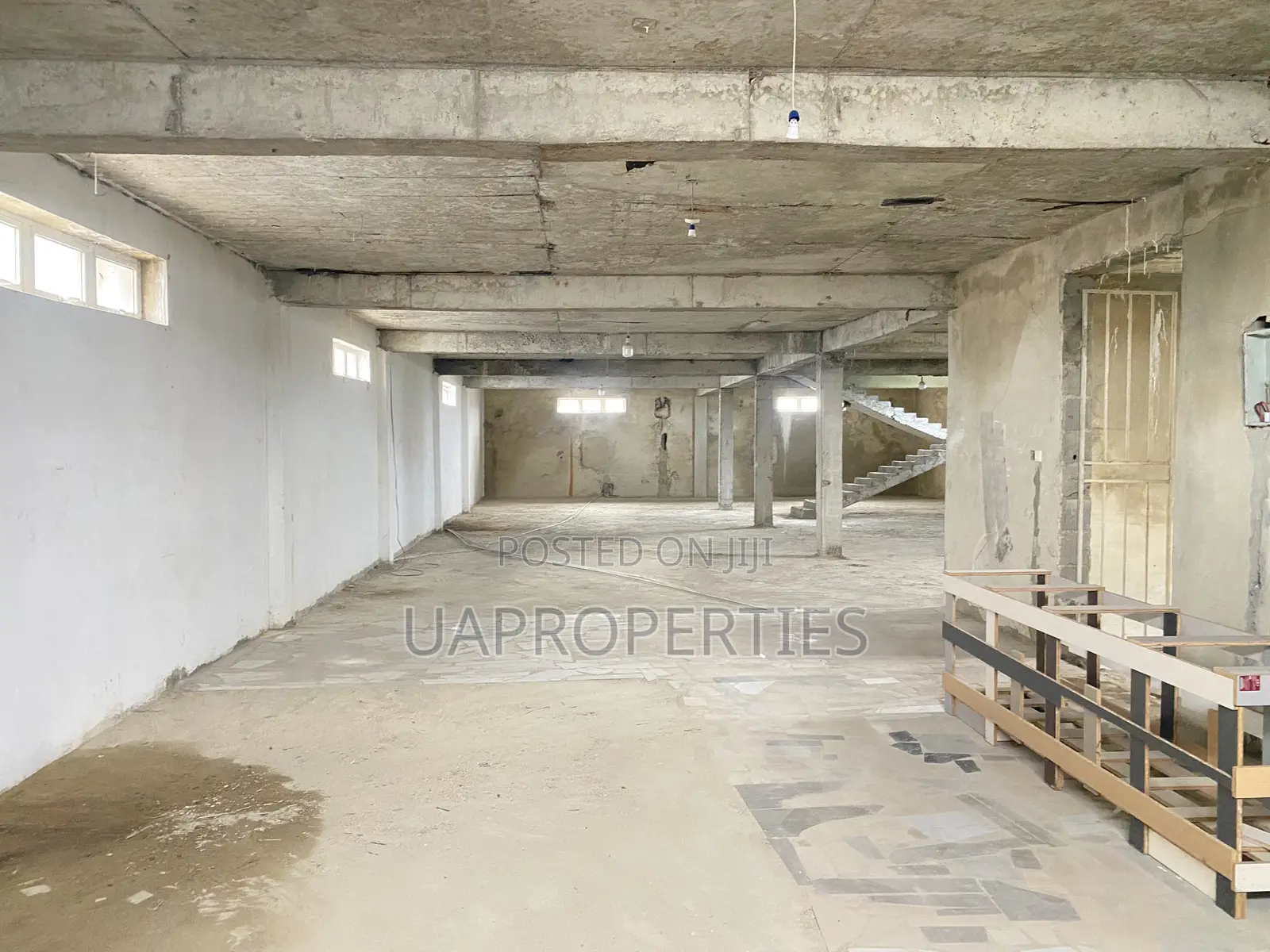 315sqm High-Clearance Warehouse for Lease
