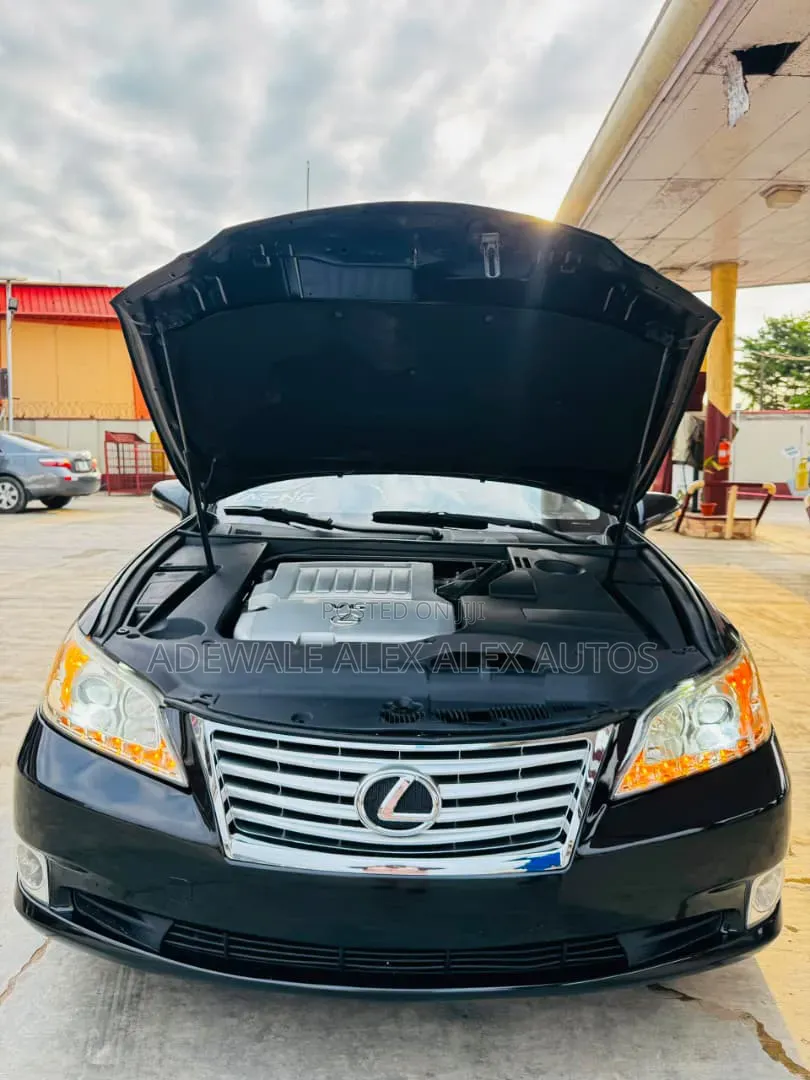 Lexus ES 2012 Black