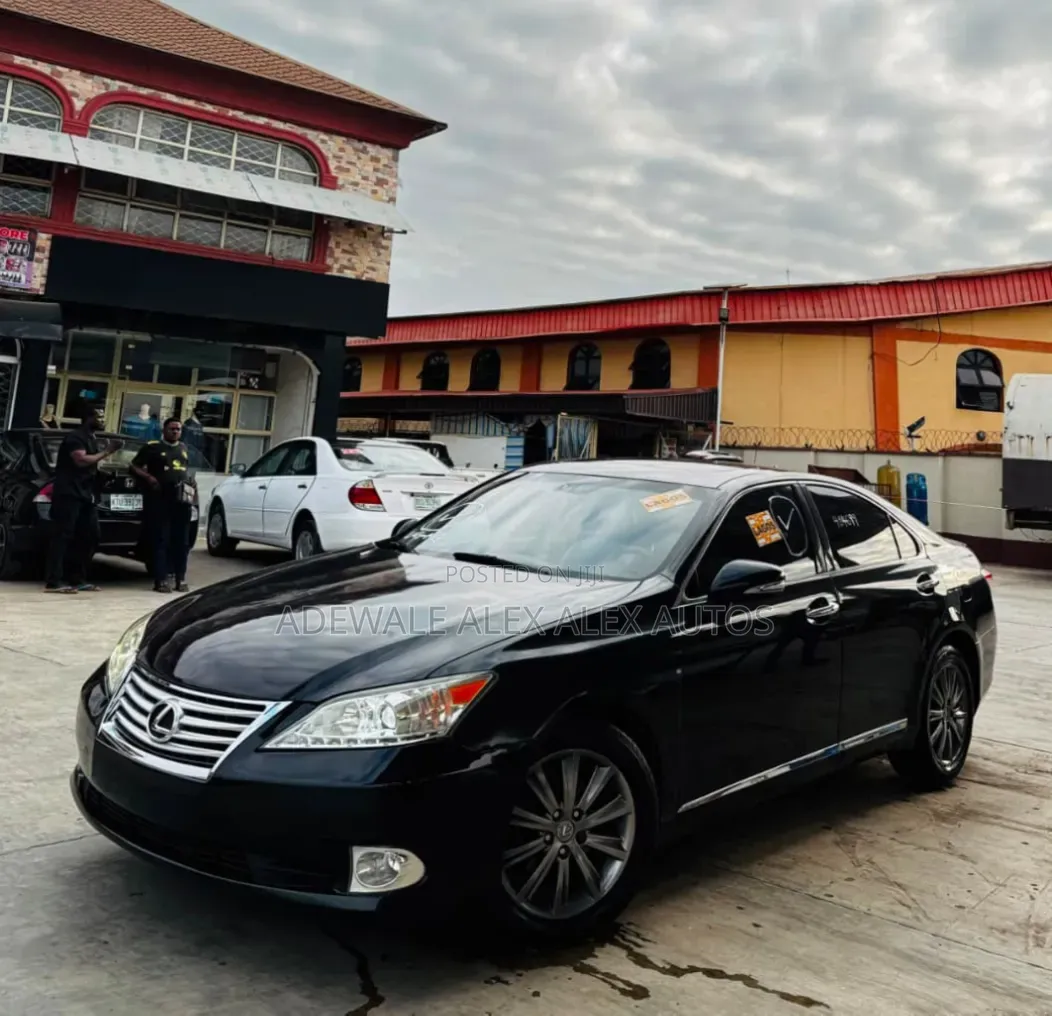 Lexus ES 2012 Black