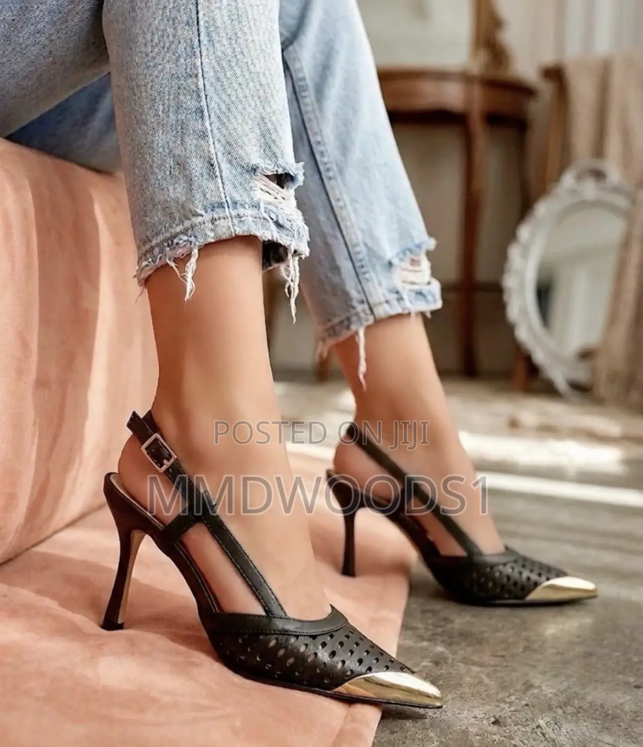 Pointed Leather Shoes