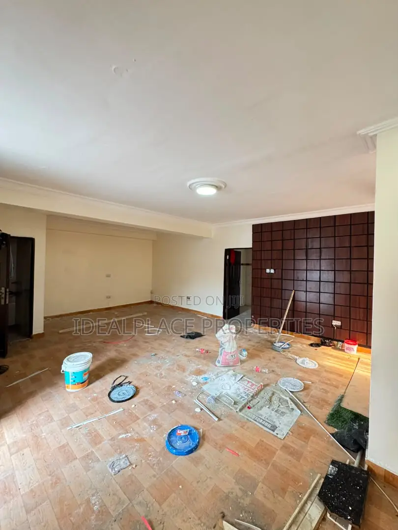 4bdrm Duplex in Surulere for sale