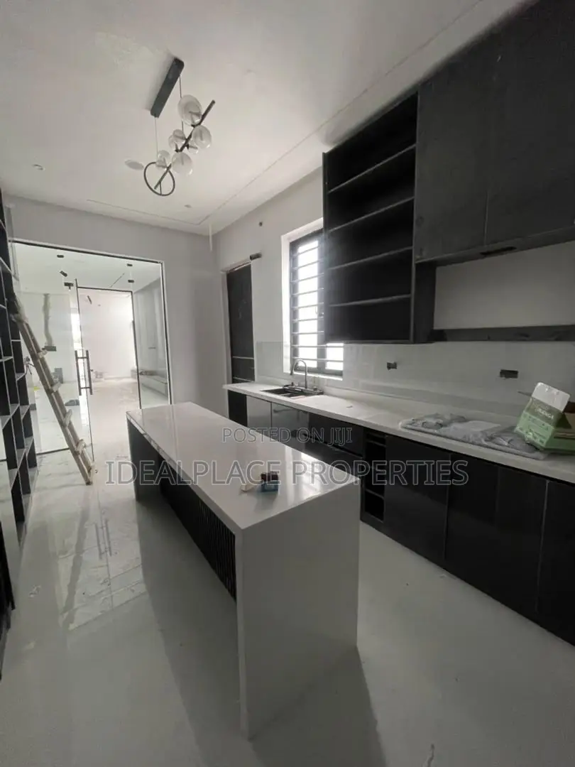 5bdrm Duplex in Ajah for sale