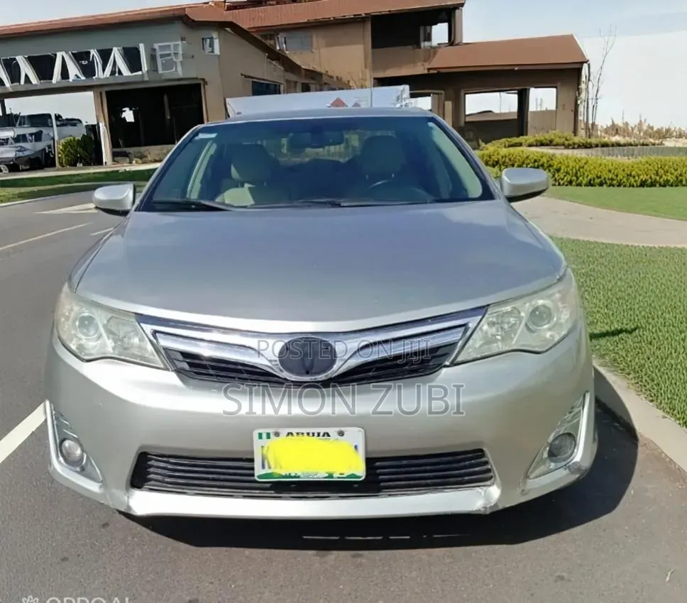 Toyota Camry 2013 Silver