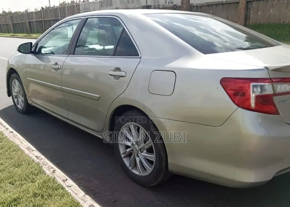 Toyota Camry 2013 Silver