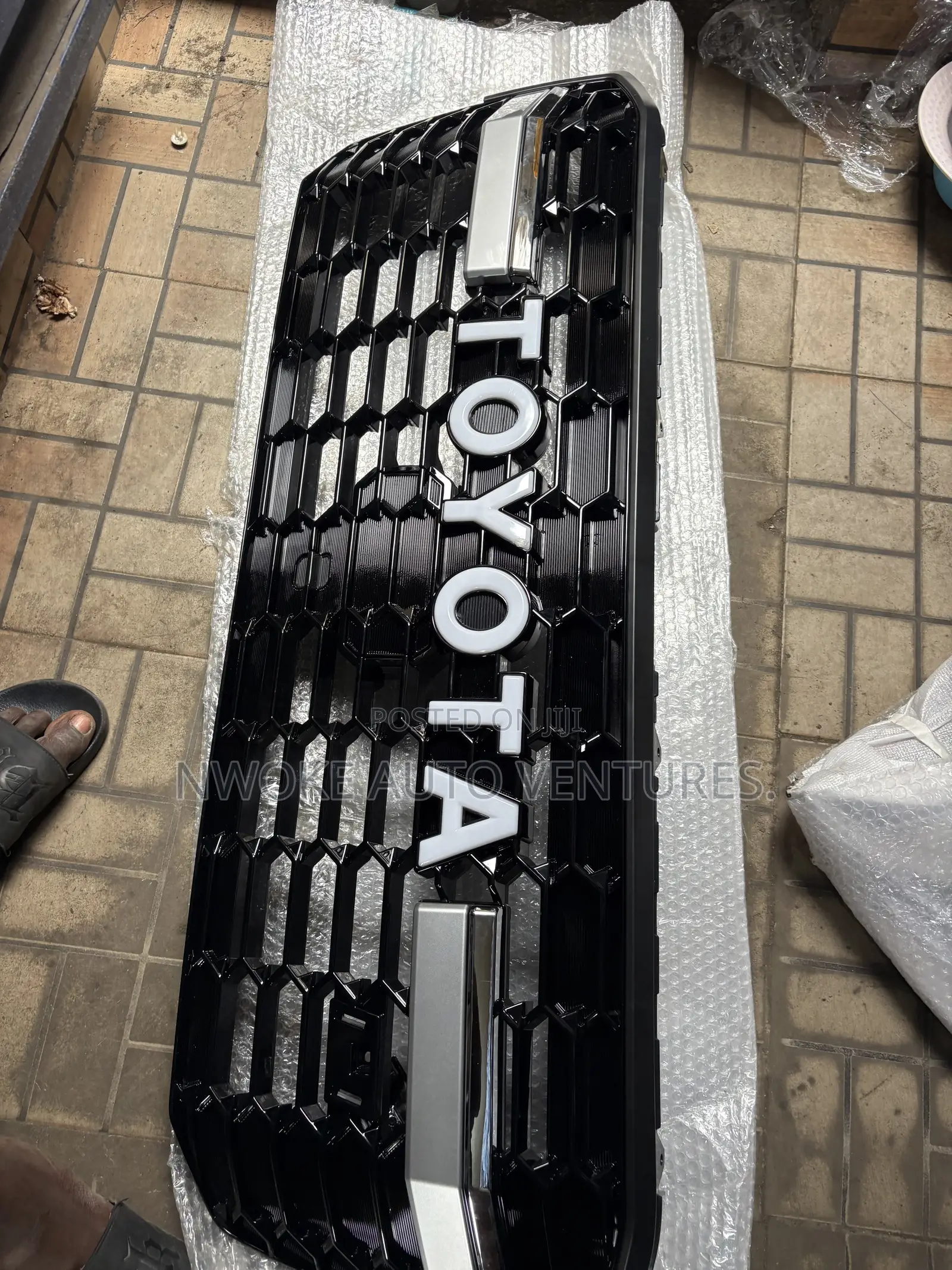 Front Grilles for Toyota Landcurise 2026