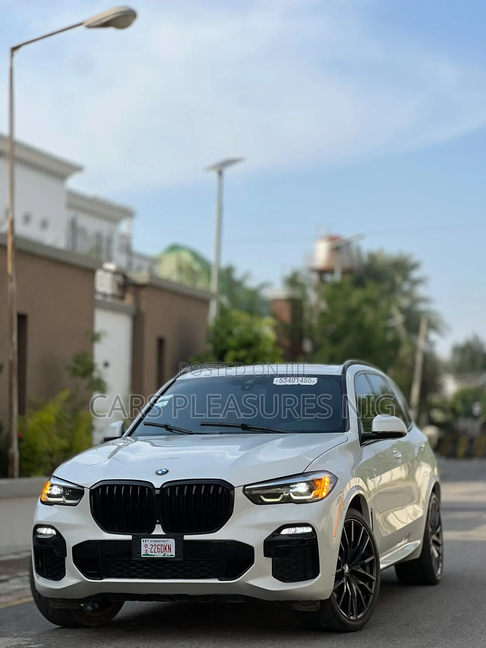 BMW X5 sDrive40i 2021 White