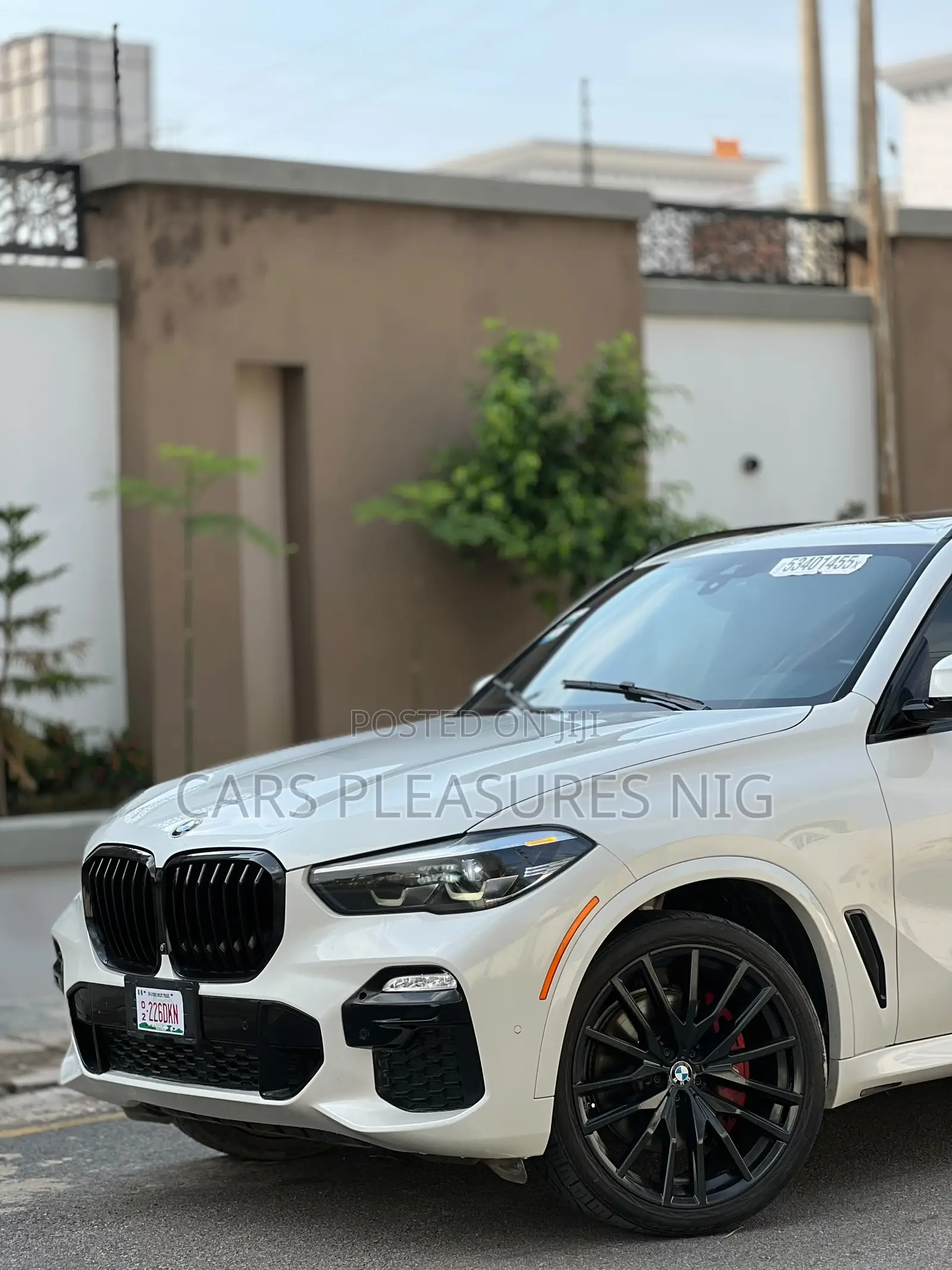 BMW X5 sDrive40i 2021 White