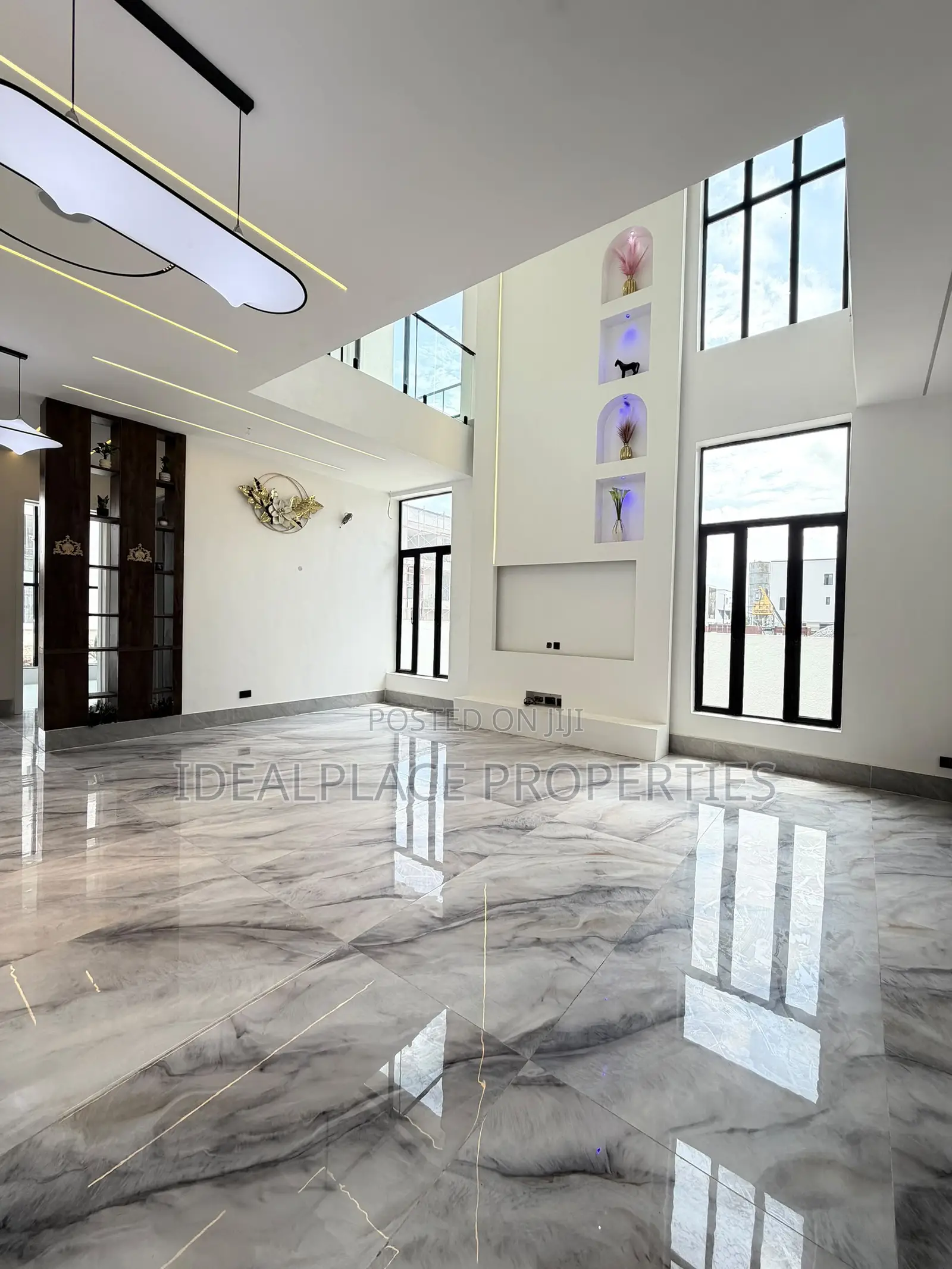 5bdrm Duplex in Lekki Phase 1 for sale