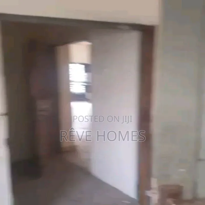 3bdrm Block of Flats in Oworonshoki / Gbagada for rent