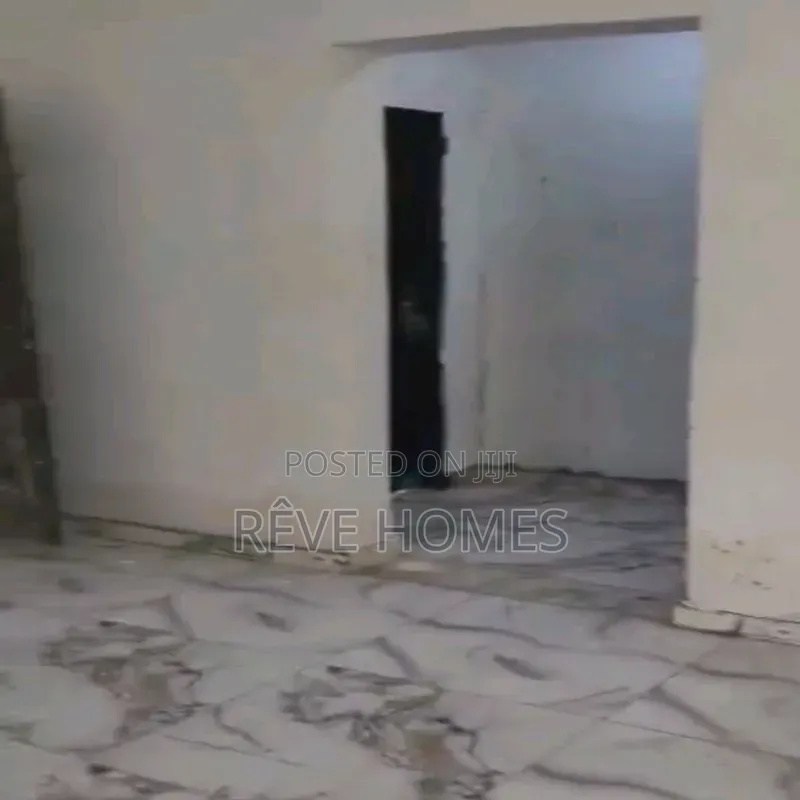2bdrm Block of Flats in Alagomeji for rent