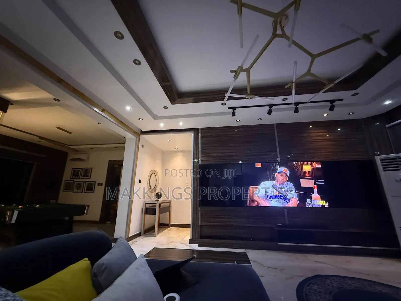 Furnished 3bdrm Apartment in Banana Island for rent