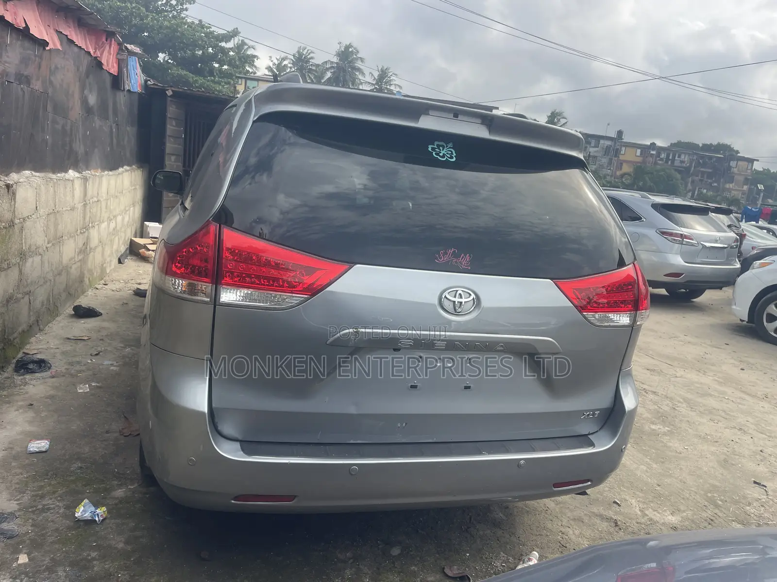 Toyota Sienna XLE 7 Passenger 2012 Silver