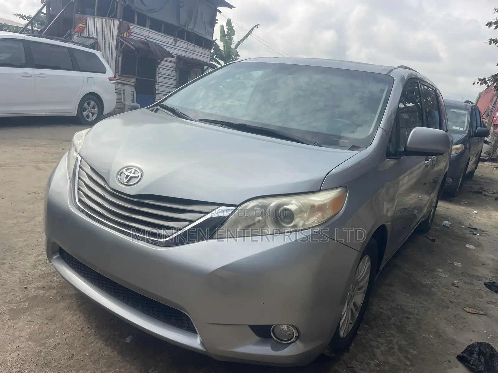 Toyota Sienna XLE 7 Passenger 2012 Silver