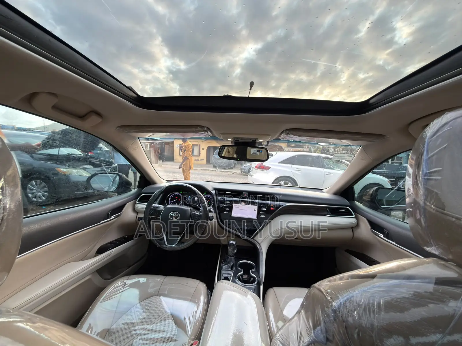 Toyota Camry XLE FWD (2.5L 4cyl 8AM) 2018 Red
