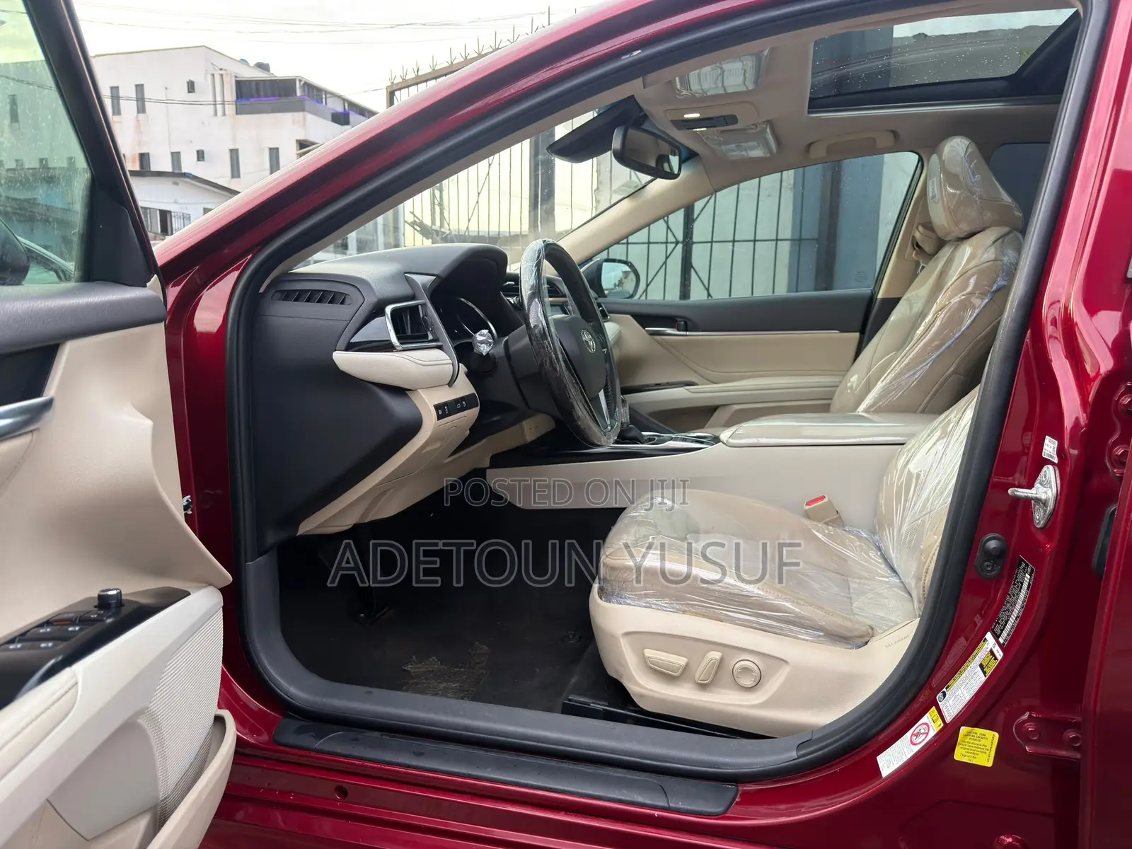 Toyota Camry XLE FWD (2.5L 4cyl 8AM) 2018 Red