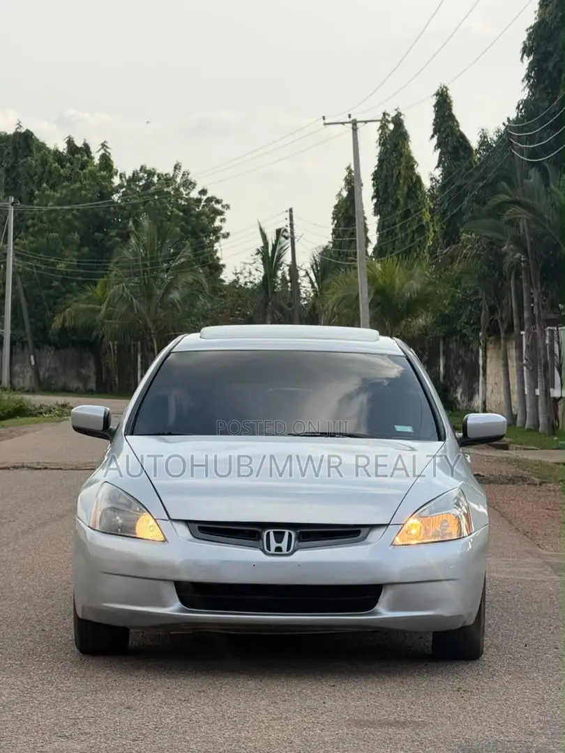 Honda Accord 2003 Silver
