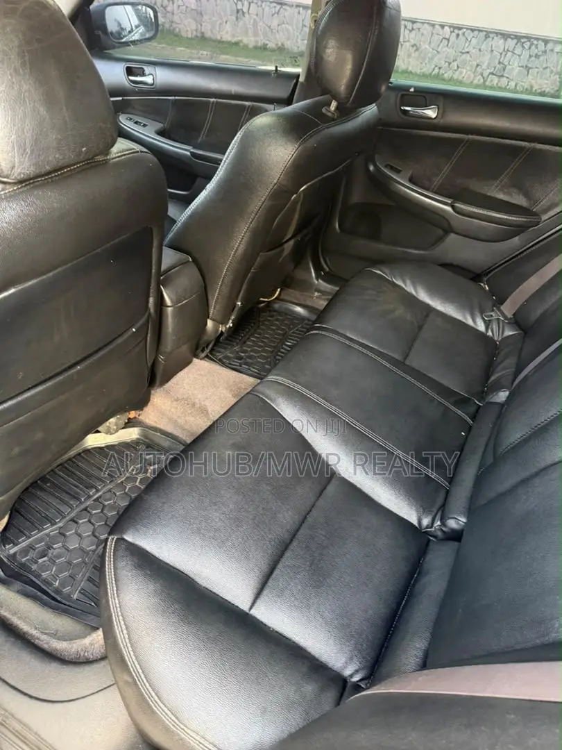 Honda Accord 2003 Silver