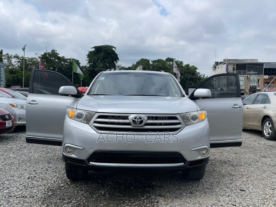 Toyota Highlander 2013 Silver