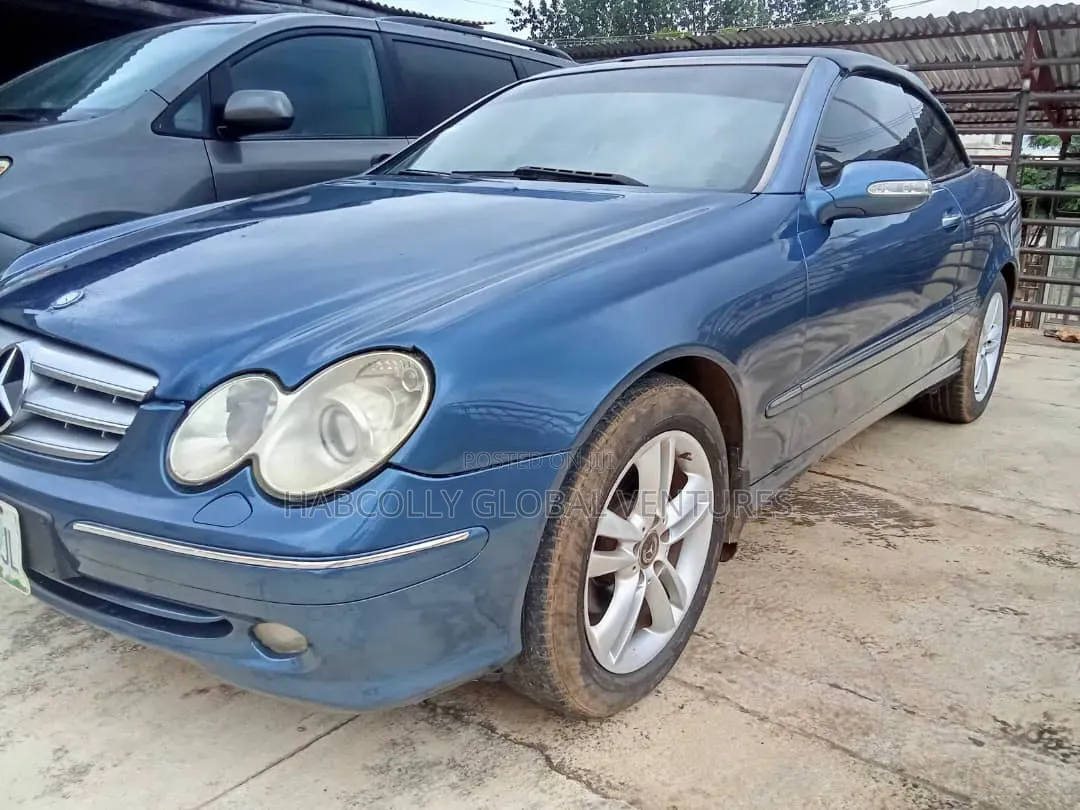 Mercedes-Benz CLK 2008 Blue