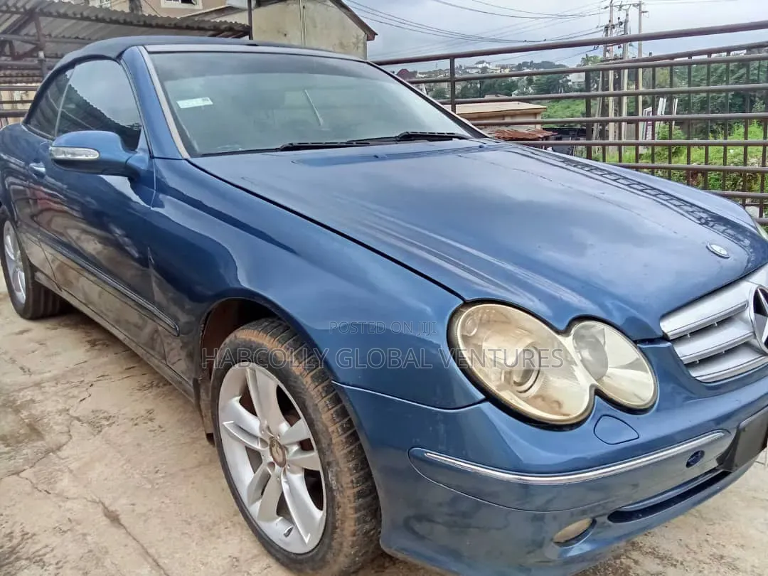 Mercedes-Benz CLK 2008 Blue