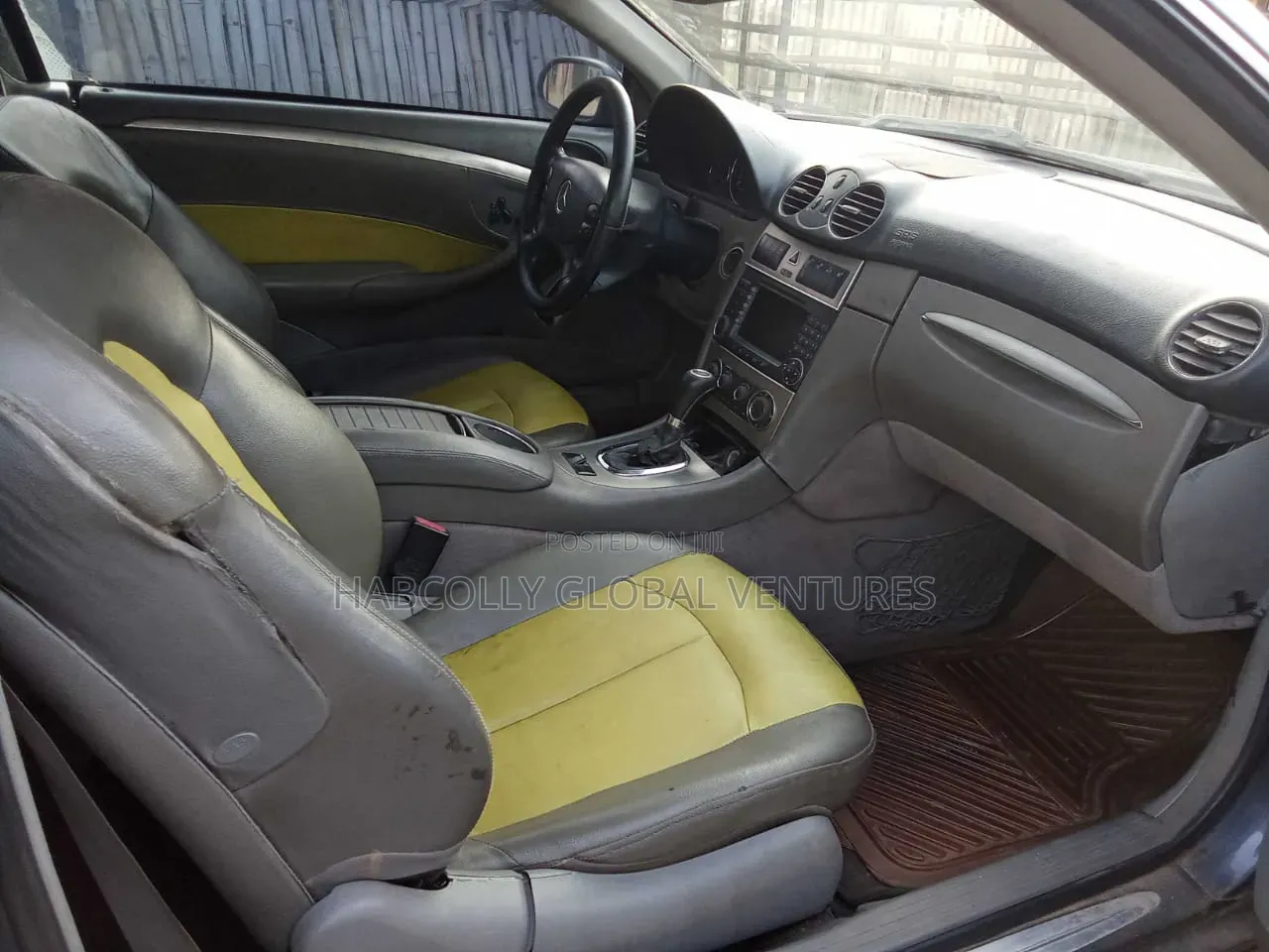 Mercedes-Benz CLK 2008 Blue