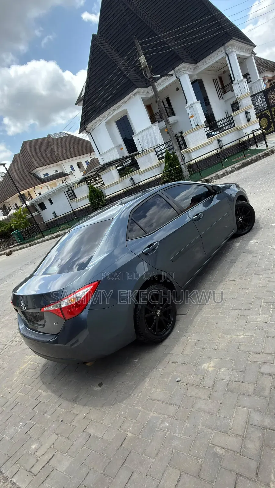 Toyota Corolla LE 4dr Sedan (1.8L 4cyl CVT) 2015 Gray
