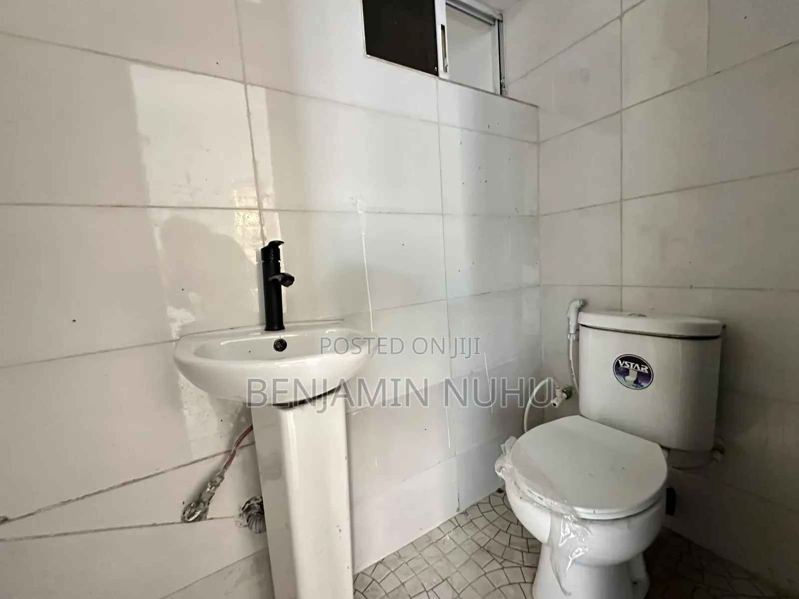 2bdrm Duplex in In A Secure Estate, Sangotedo for rent