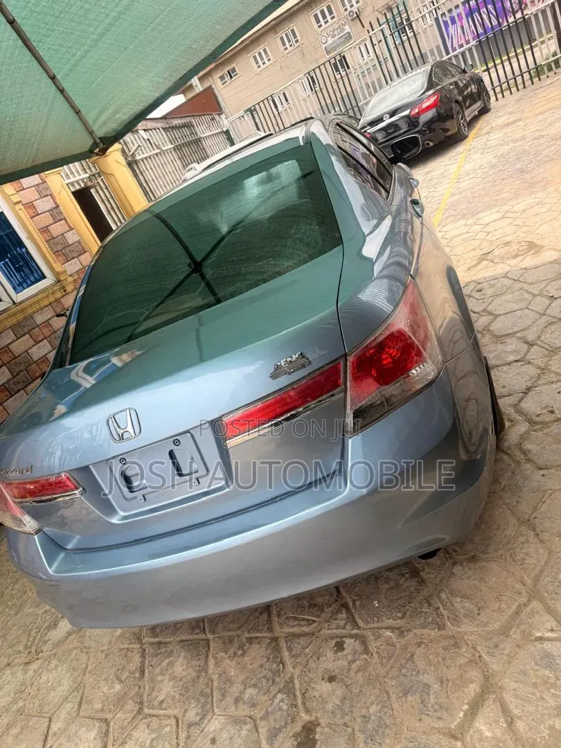 Honda Accord 2011 Blue