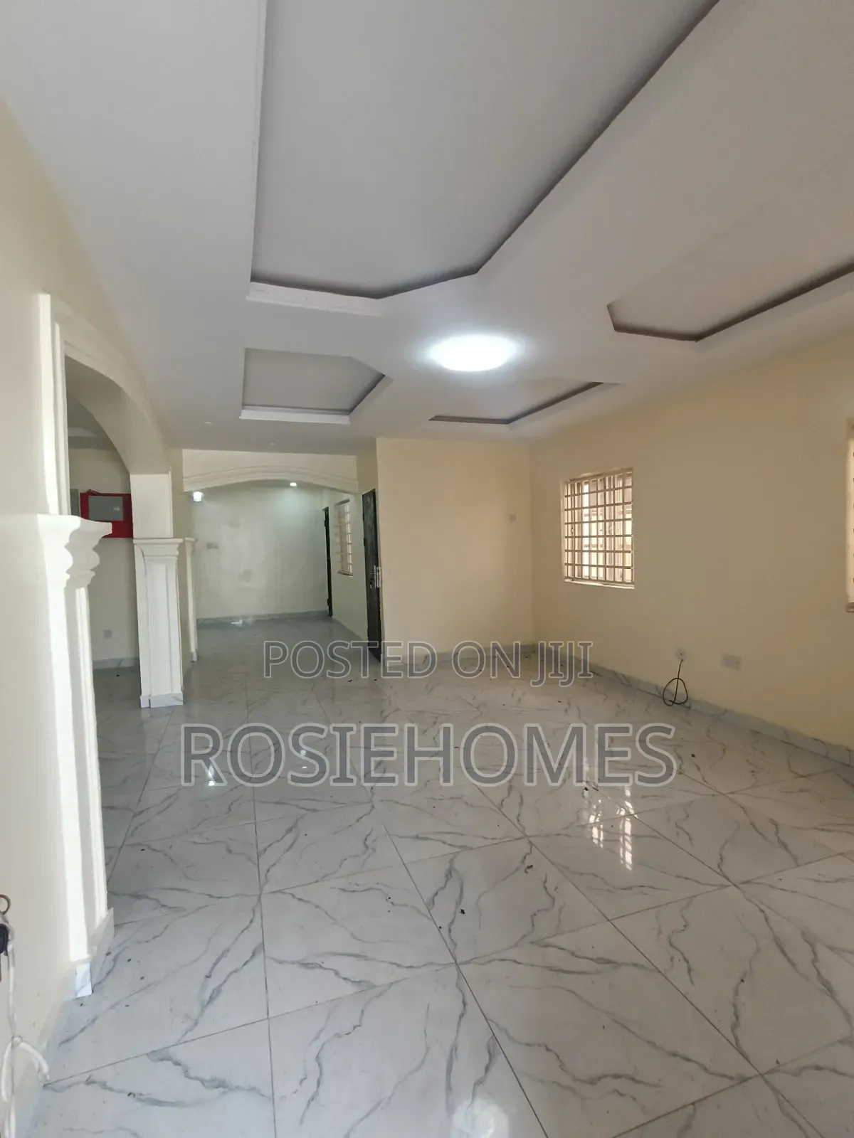 3bdrm Block of Flats in Chapati, Elemoro for rent
