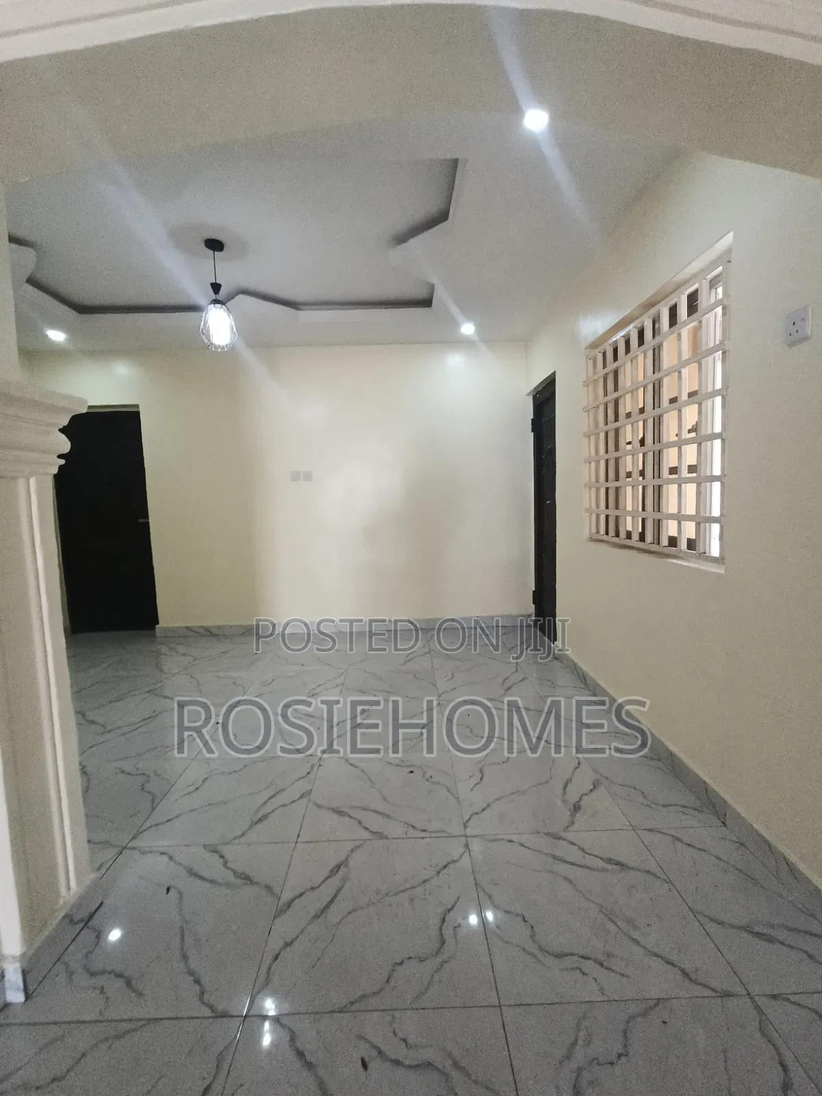 3bdrm Block of Flats in Chapati, Elemoro for rent