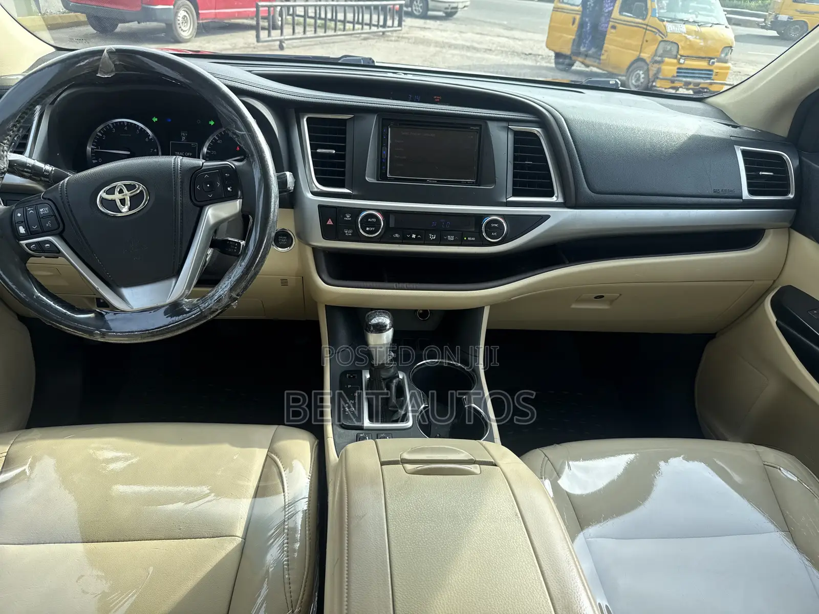 Toyota Highlander XLE 4dr SUV AWD (3.5L 6cyl 6A) 2015 Black