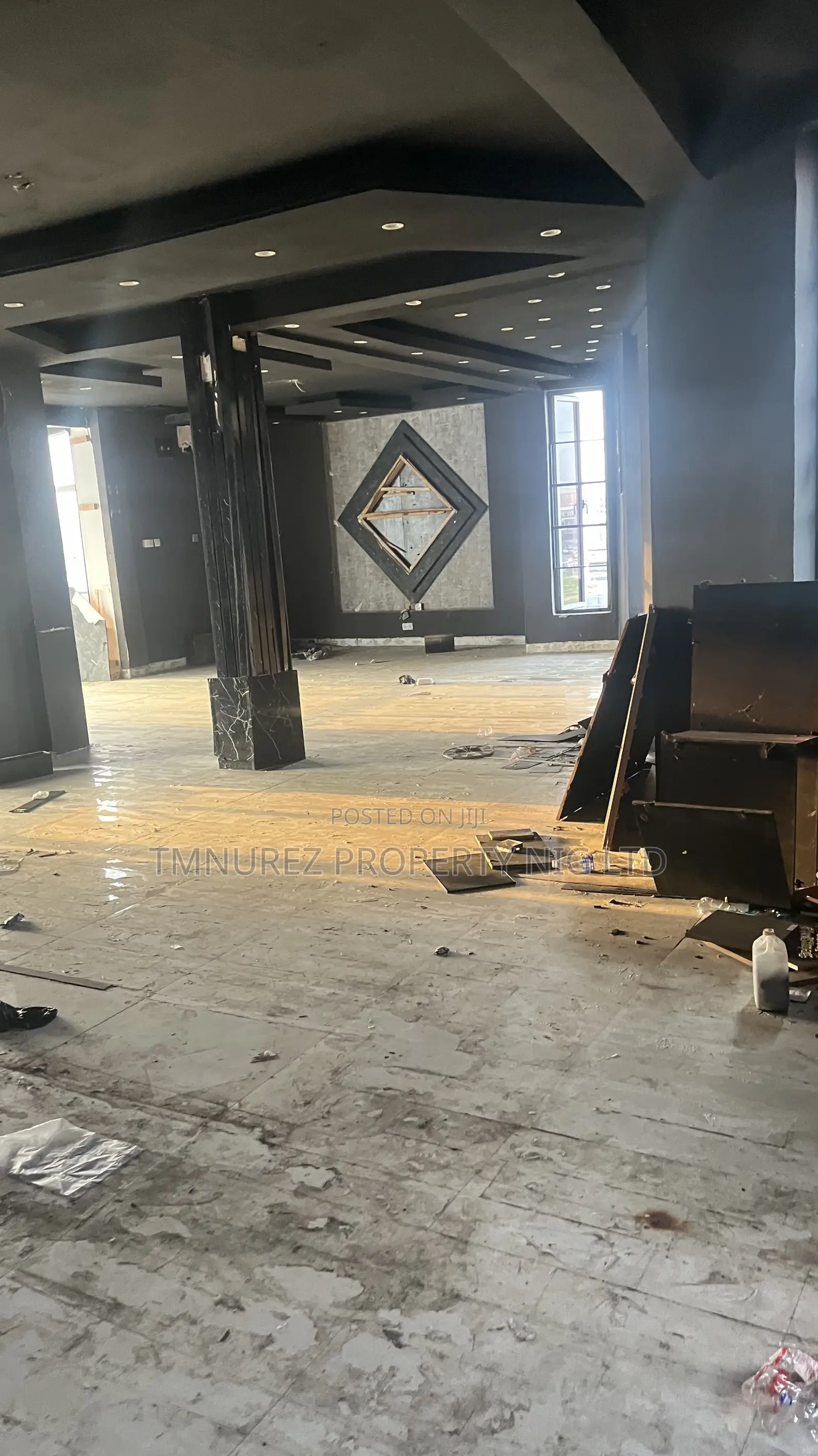 Big Lounge Space at Ikate Good Location