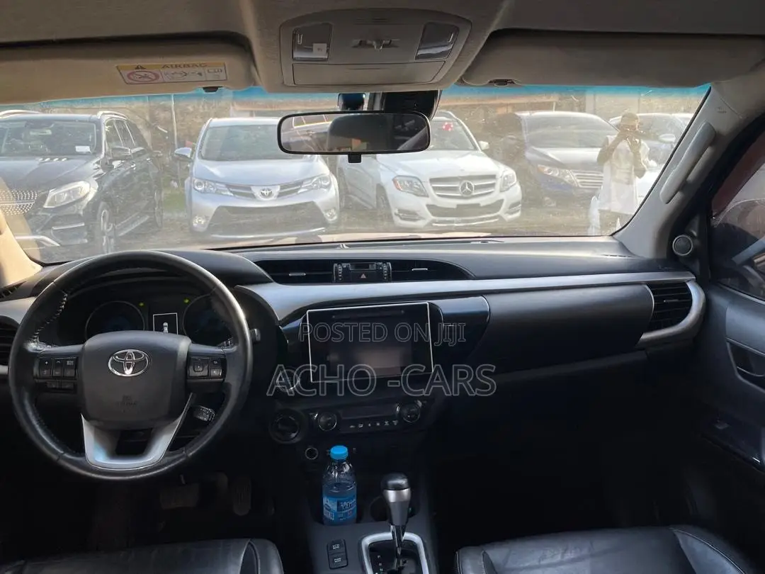 Toyota Corolla 2021 Blue