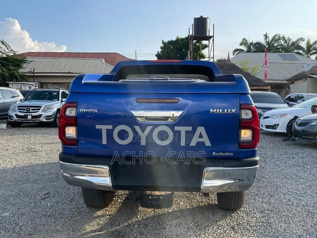 Toyota Corolla 2021 Blue