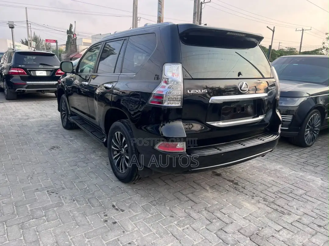 Lexus GX 460 2011 Black