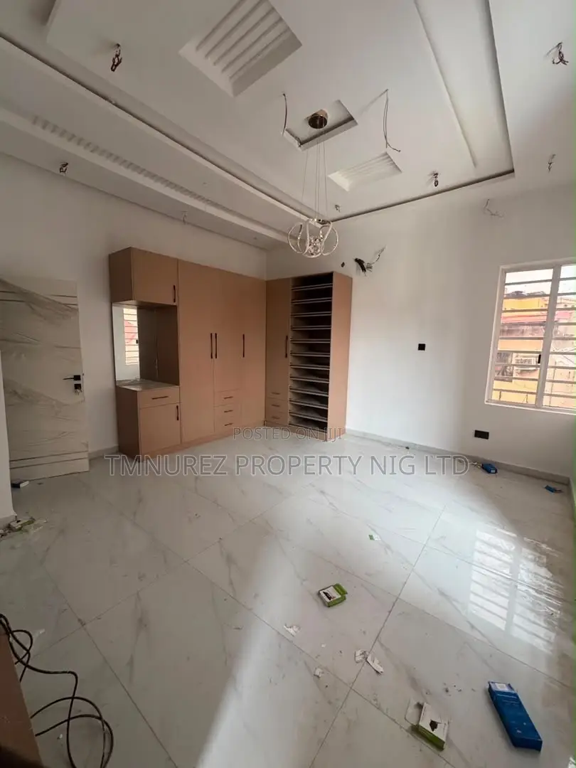 4bdrm Duplex in Ikeja, Opebi for sale