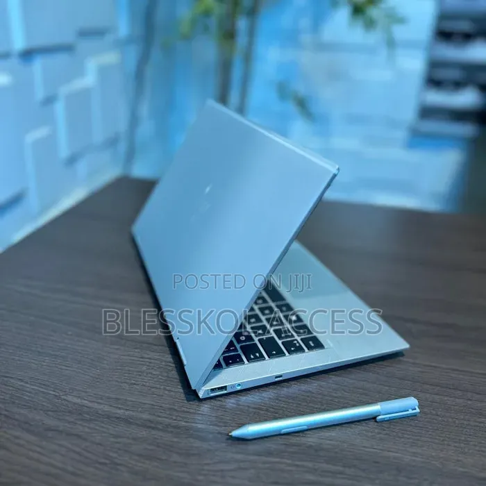 Laptop HP EliteBook x360 1030 G8 16GB Intel Core i7 SSD 512GB
