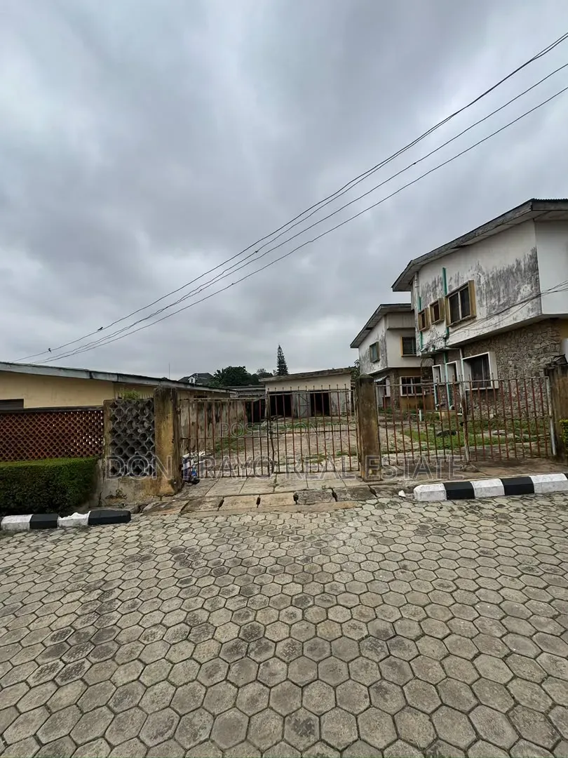 10bdrm Block of Flats in Ikolaba Estate, Ibadan for sale