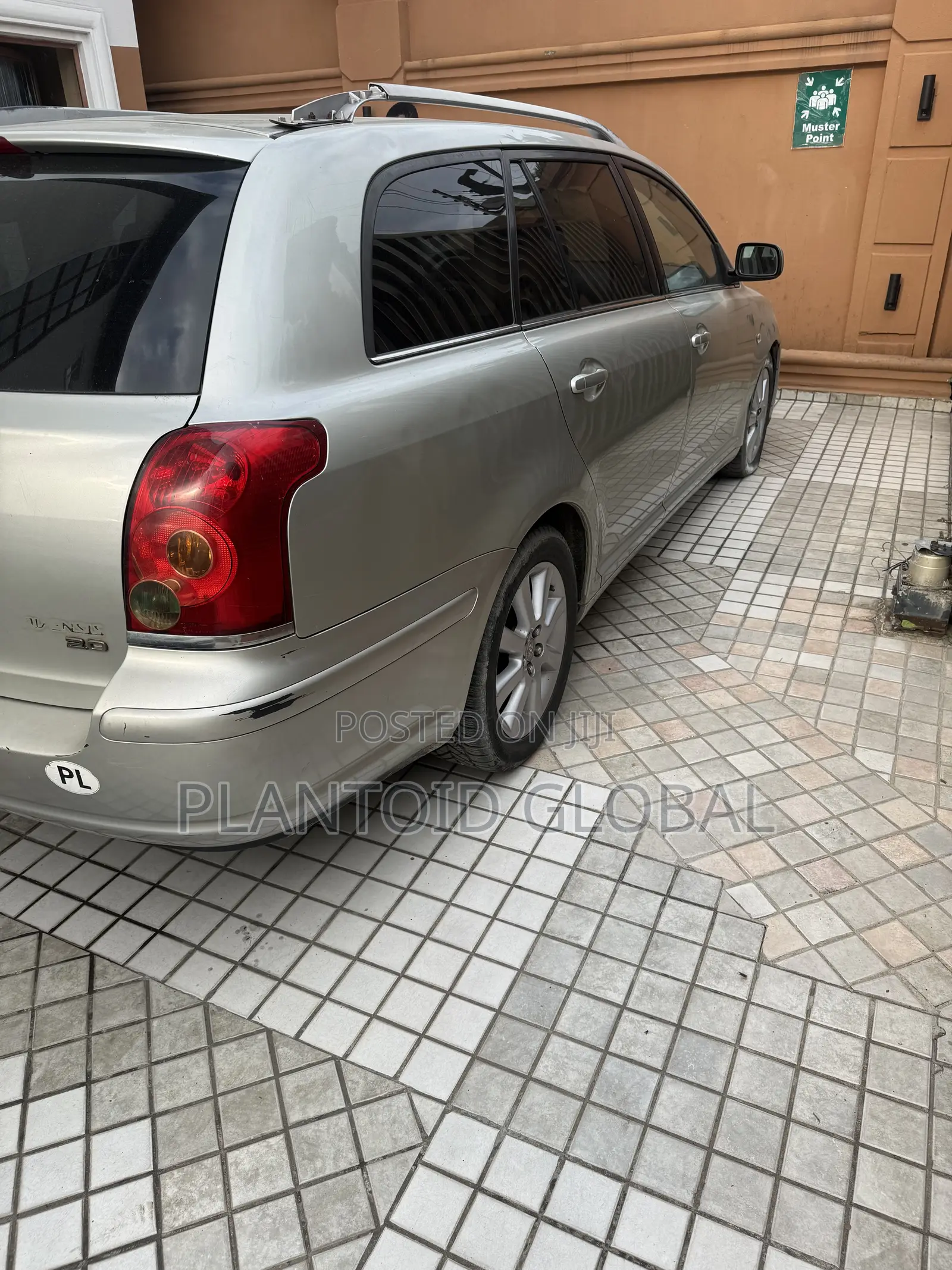 Toyota Avensis 2004 Gray