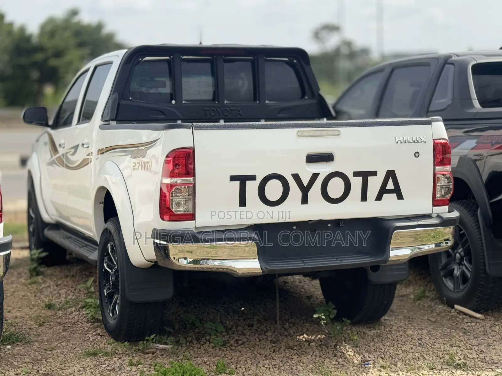 Toyota Hilux 2011 White