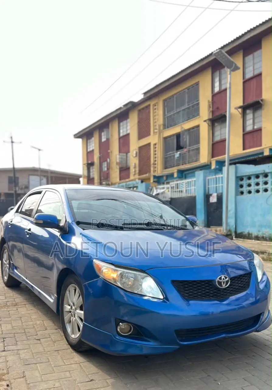 Toyota Corolla 2010 Blue