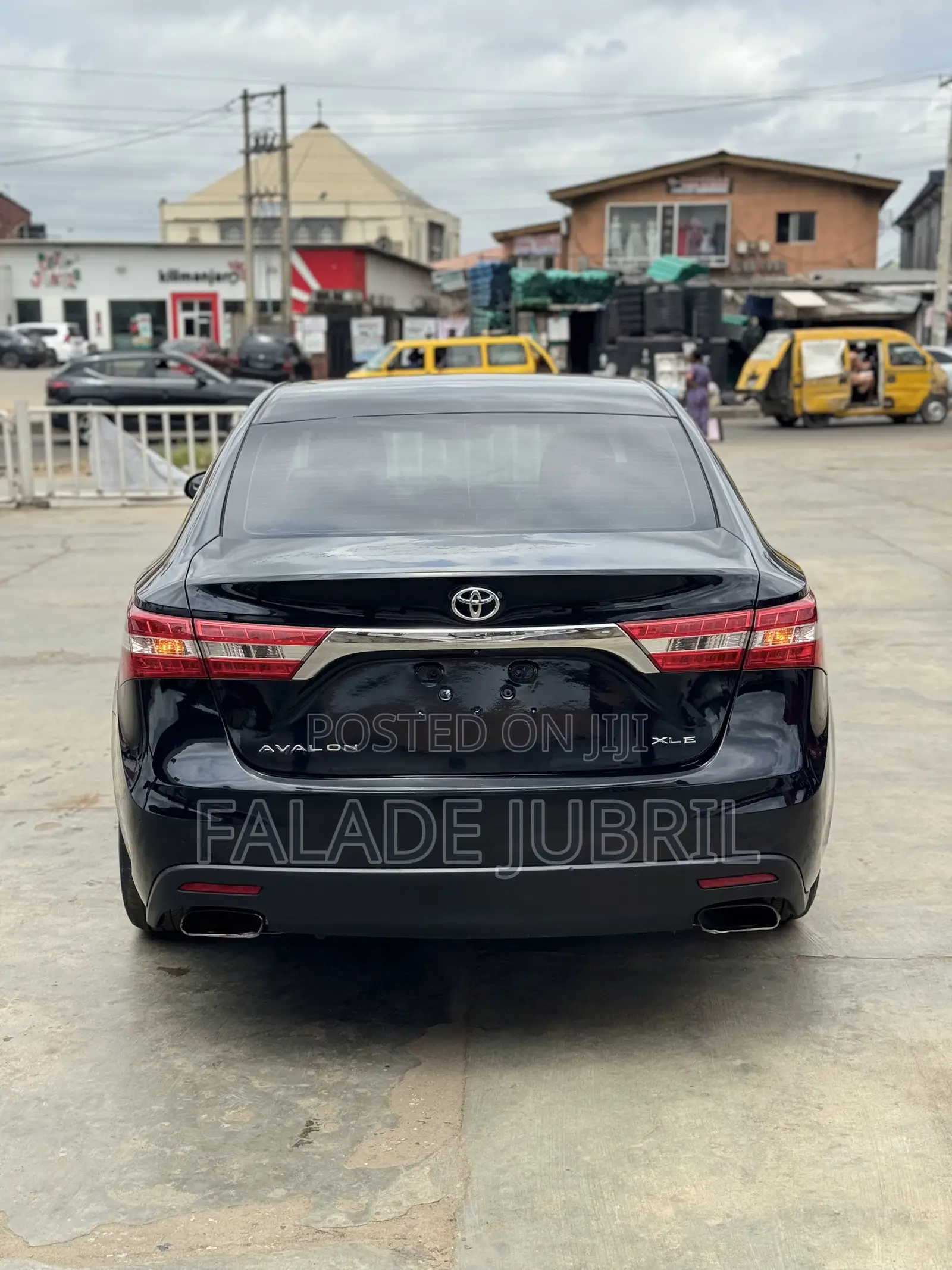 Toyota Avalon XLE Premium Sedan FWD (3.5L 6cyl 6A) 2013 Black