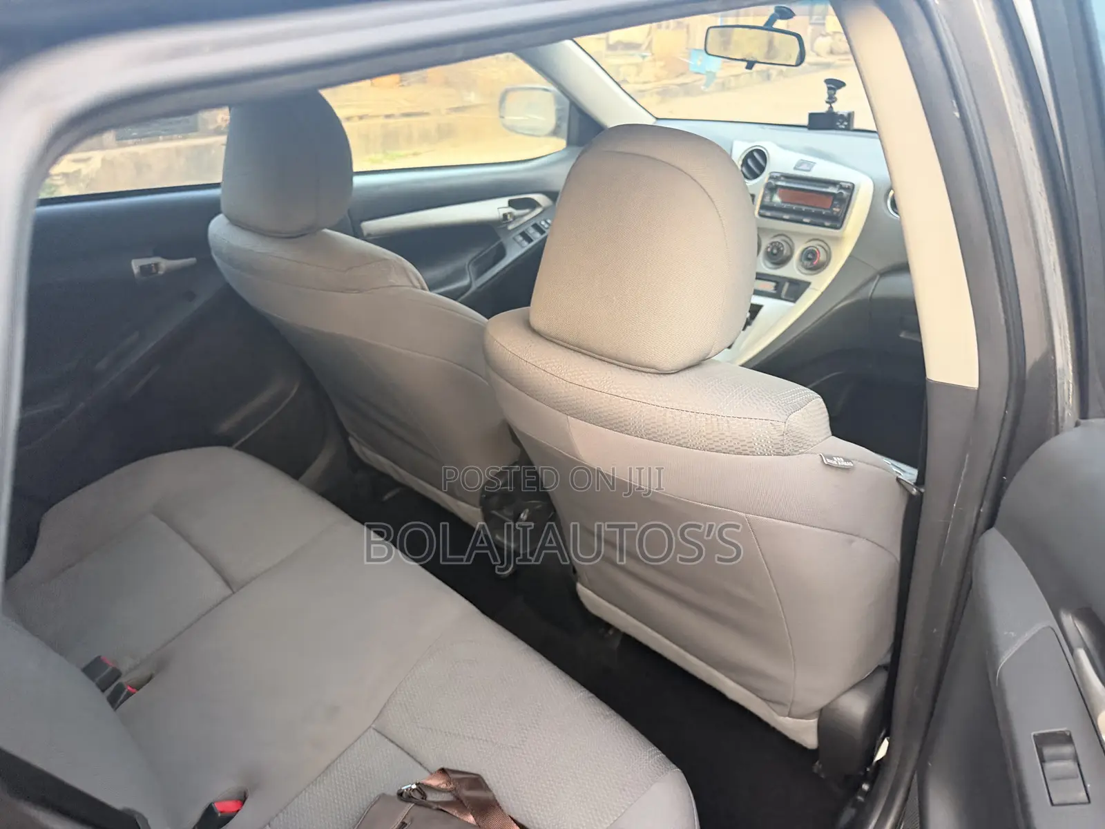 Toyota Matrix S Hatchback FWD (2.4L 4cyl 5A) 2013 Gray