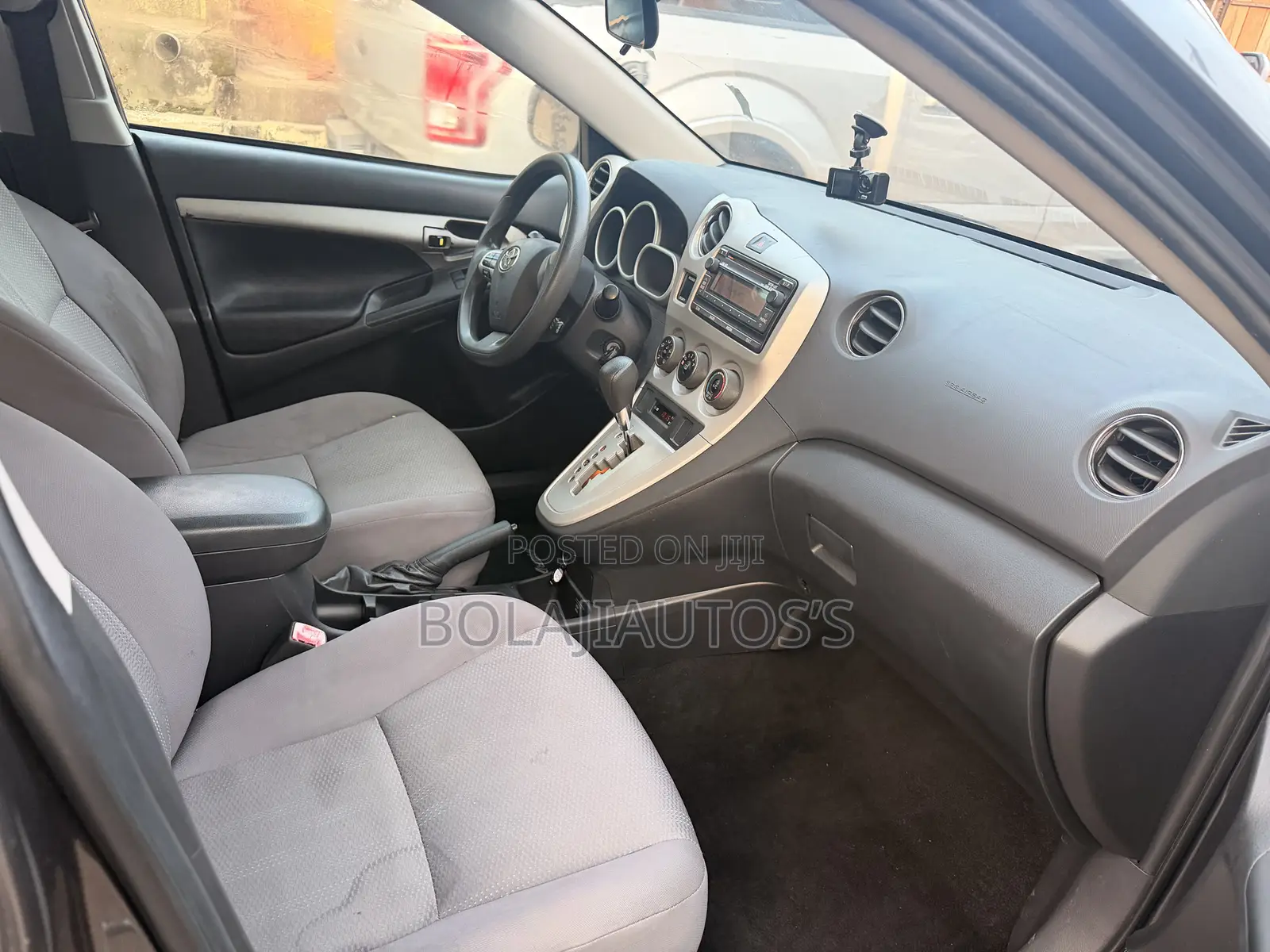 Toyota Matrix S Hatchback FWD (2.4L 4cyl 5A) 2013 Gray