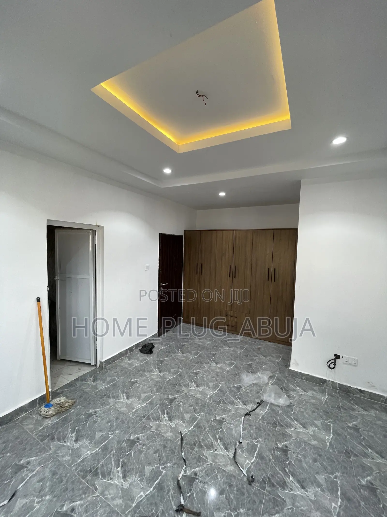 2bdrm Block of Flats in Off News Engineering, Dawaki for rent