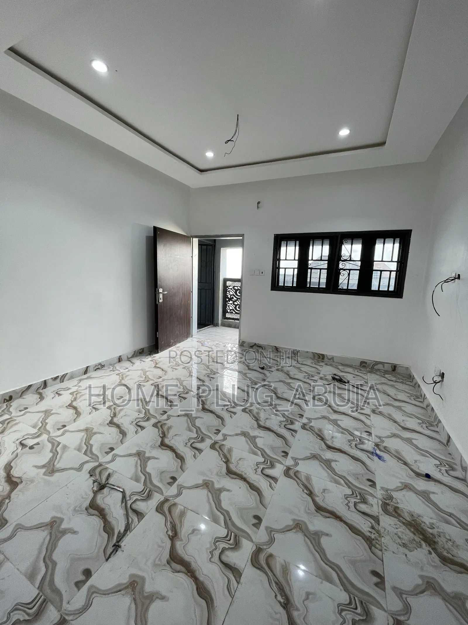 2bdrm Block of Flats in Off News Engineering, Dawaki for rent