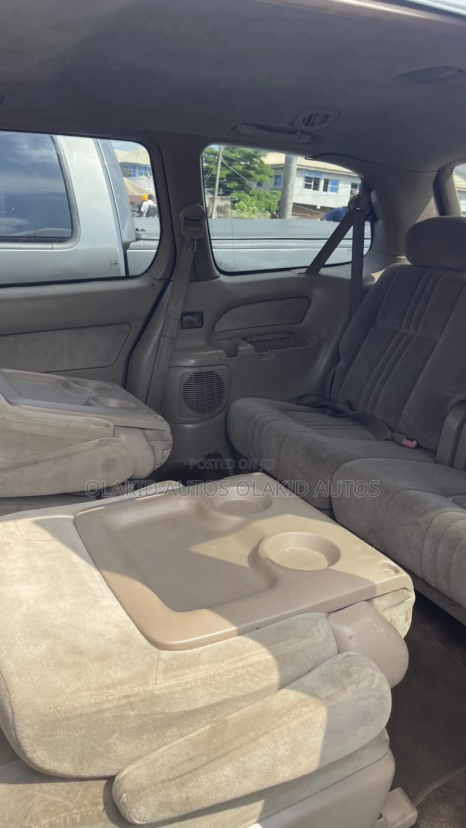Toyota Sienna LE & 1 hatch 2000 Red