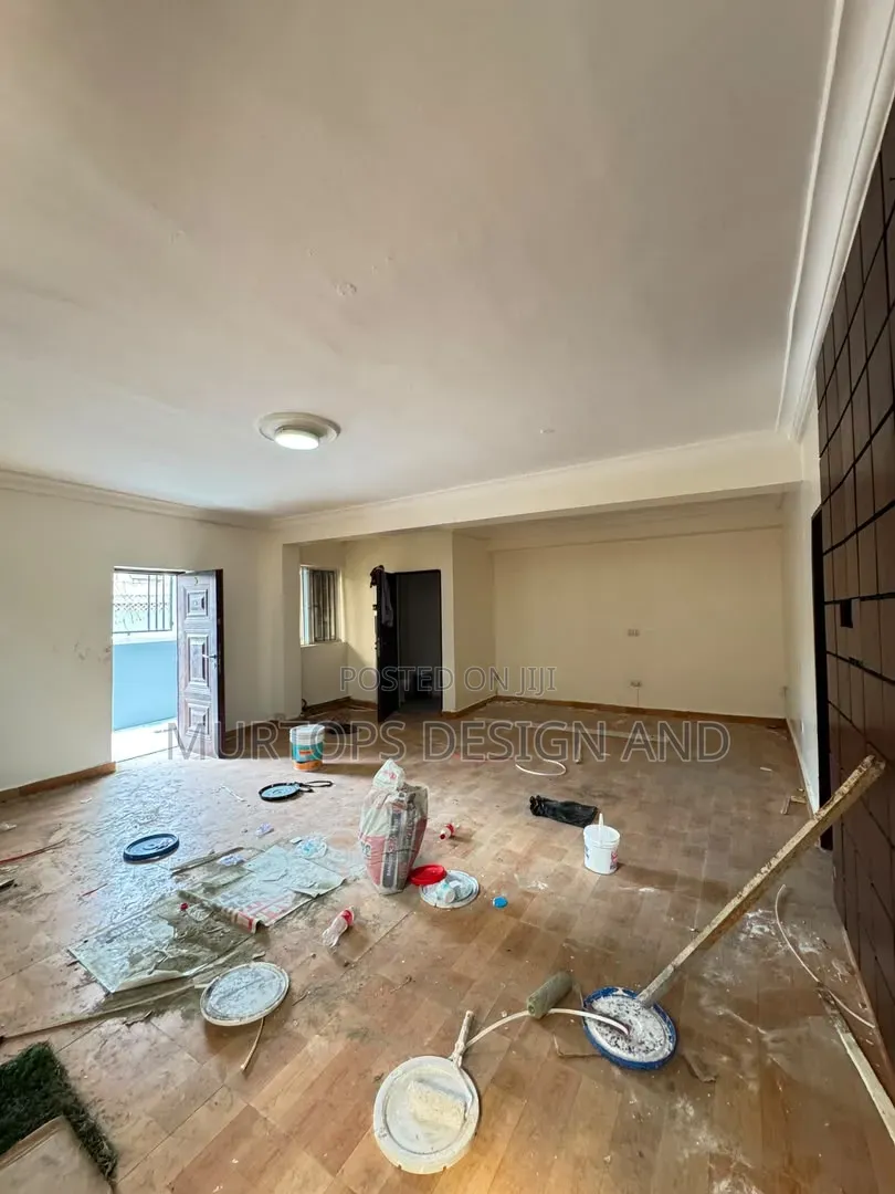 4bdrm Townhouse/Terrace in Adeniran Ogunsanya for sale
